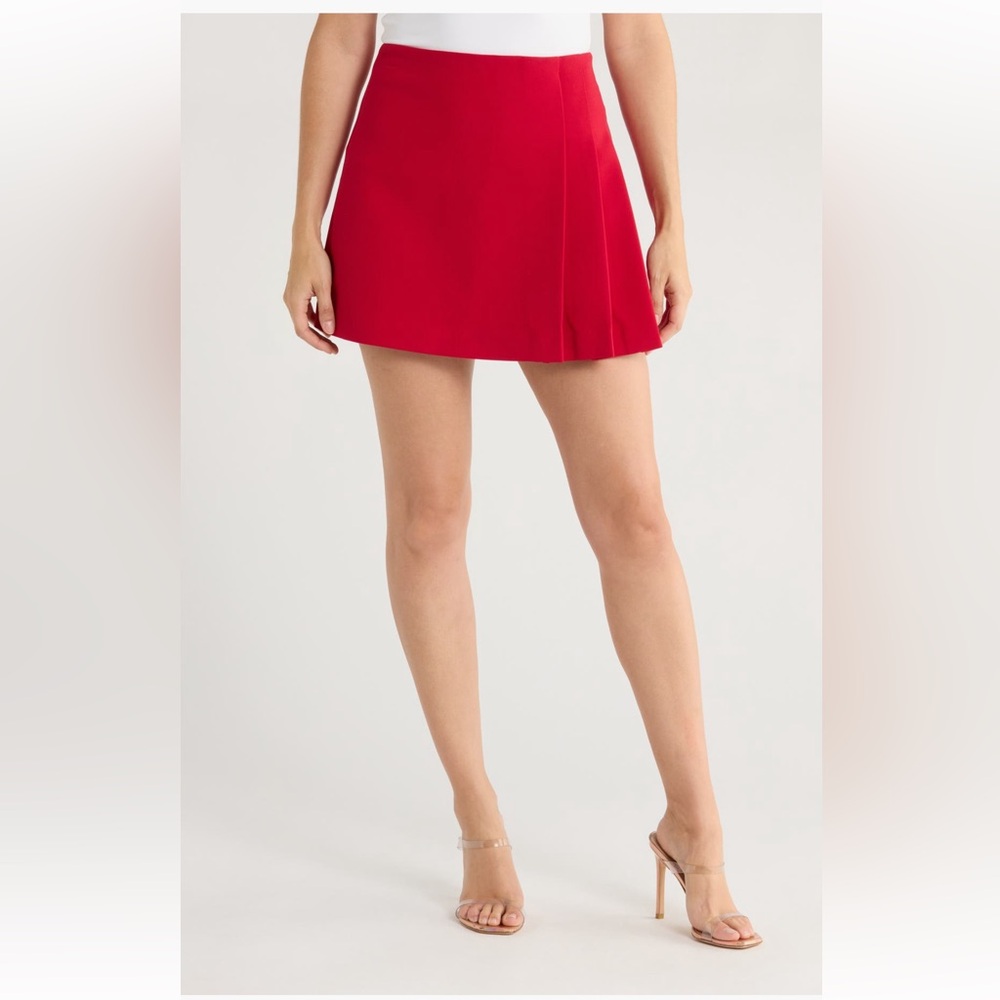 Alice + Olivia Semira Pleated Miniskirt red mini skirt size 8 & 10 available NWT